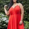 Nurode Plus Size V-Neck Spaghetti Strap Cocktail Dress