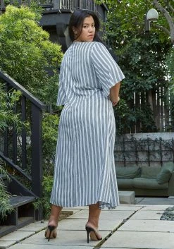 Nurode Plus Size Lace Trim Tie Front Maxi Dress 6 Nurode Plus Size Lace Trim Tie Front Maxi Dress -Asoph Sales Shop 2003572 302 3