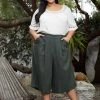 Pleione Plus Size Pleated Wide Leg Capris