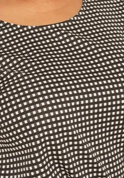 Pleione Plus Size Grid Pattern Top -Asoph Sales Shop 2007156 001 4