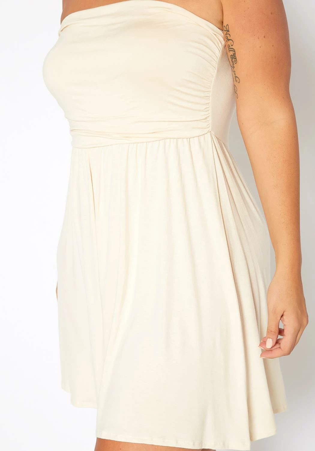 Asoph Plus Size Basic Tube Fit & Flare Mini Dress 5 Asoph Plus Size Basic Tube Fit & Flare Mini Dress - Image 5