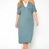 Plus Size Collar Neck Flare Midi Dress