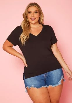 Plus Size V Neck Short Sleeve Top