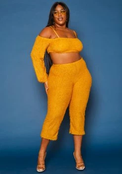 Plus Size Fuzzy Knit Crop Top & Capri Pants Set