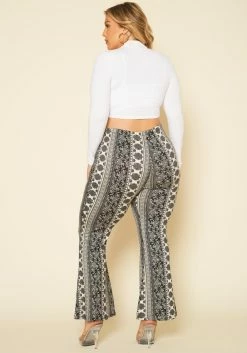 Plus Size Paisley Print Flare Leggings -Asoph Sales Shop 2020117 001 3