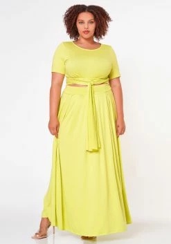 Plus Size Crop Top & Maxi Skirt Set
