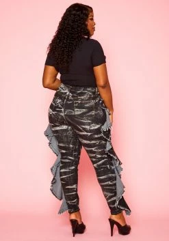 Plus Size Acid Washed Ruffle Hem Denim Jeans -Asoph Sales Shop 2021117 001 4