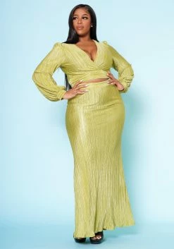 Plus Size Metallic Pleated Two Piece Set