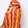 Plus Size Wave Pattern Fit & Flare Maxi Dress