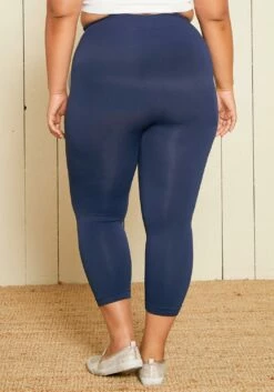 Nikibiki Seamless X Asoph Plus Size Capri Leggings -Asoph Sales Shop 2008131 117 3