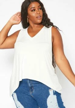 Asoph Plus Size Lace Hem V Neck Tank Top