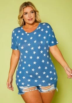 Plus Size Relaxed Fit Star Print Top