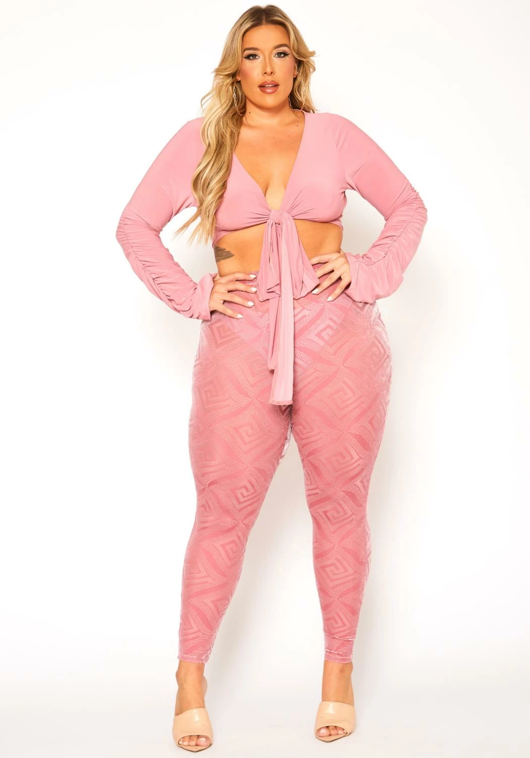 Plus Size Crop Top & Greek Key Print Pants Set 2 Plus Size Crop Top & Greek Key Print Pants Set - Image 2